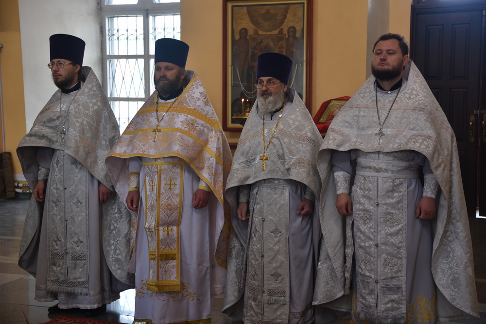 Литургия и отпевание 18 мая 2020 3