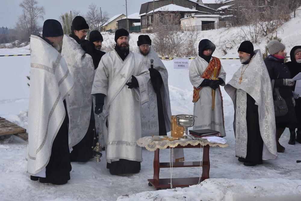 Освящение воды на реке Каменске 19 января 2021 2